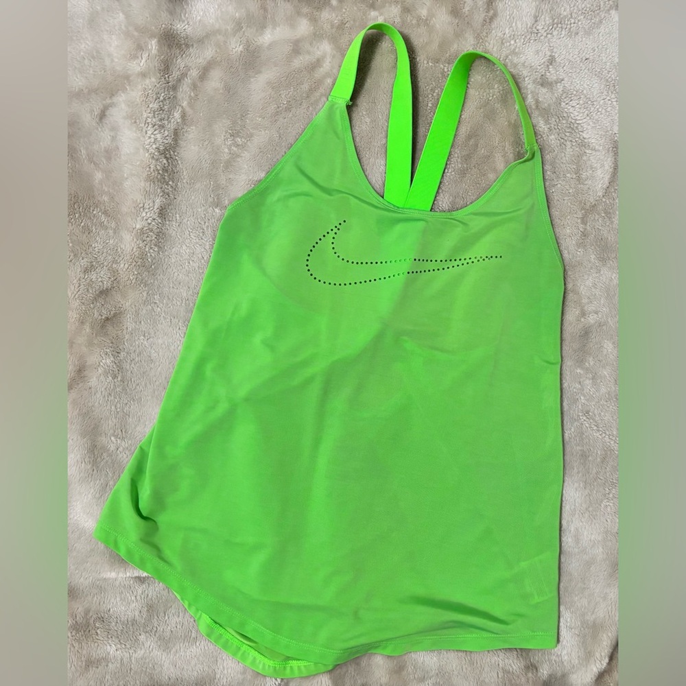 Nike Green Sleeveless Tank Top for Athletic Wear